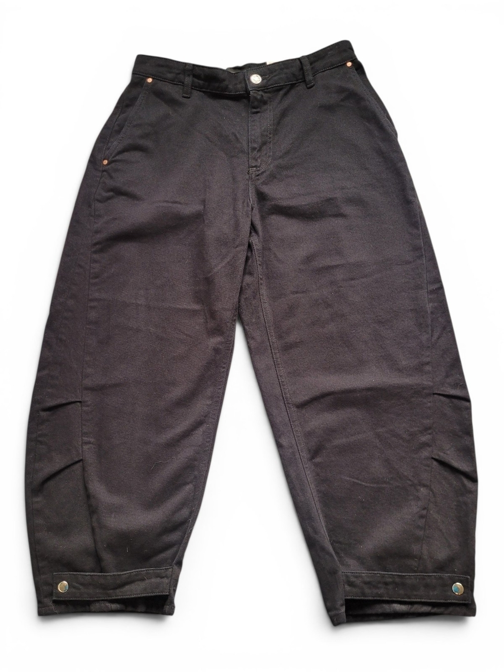 Zara Balloon Fit  Barrel Leg Jeans with Buttoned Hem Black Size 4